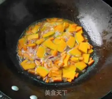 Make Coconut shrimp pumpkin soup step 4
