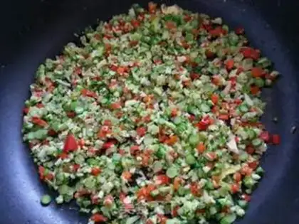 Make Eggs and vegetables step 3