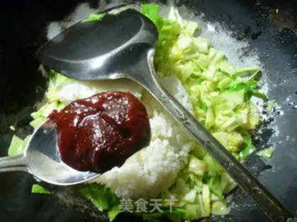 Make Chili sauce and cabbage step 2