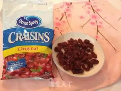 Make Cranberry berries and silver spoons step 2