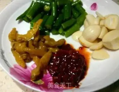 Make Green bean chicken step 1