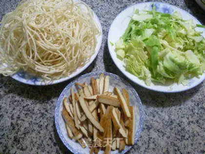 Make Scrumptious cabbage step 0