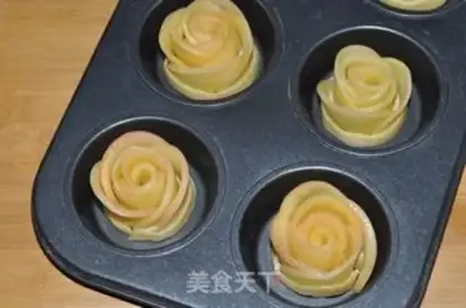 Make Rose basket cake step 24