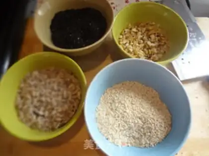 Make Sesame sugar step 1