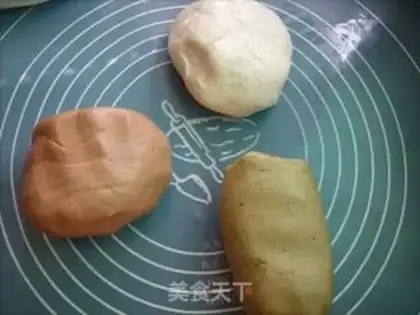 Make Three-colour rice cakes step 1