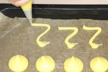 Make Swan puff step 9