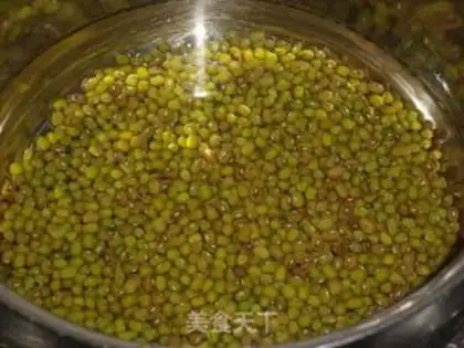 Make Green bean cake step 1
