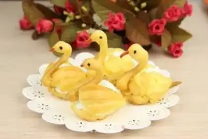 Make Swan puff step 20