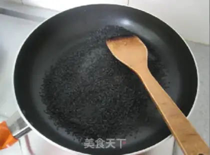 Make Chocolate black sesame soup step 2