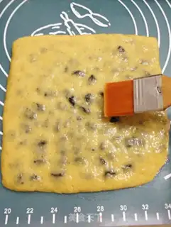Make raisins and raisins step 9
