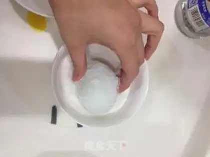 Make A duck egg step 5