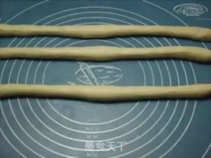 Make Lavender bread step 7