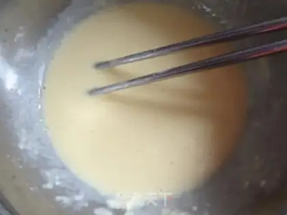 Make Banana omelet step 1
