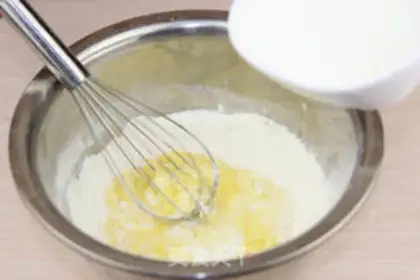 Make Apple pudding cake step 2