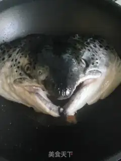 Make A salmon head step 4