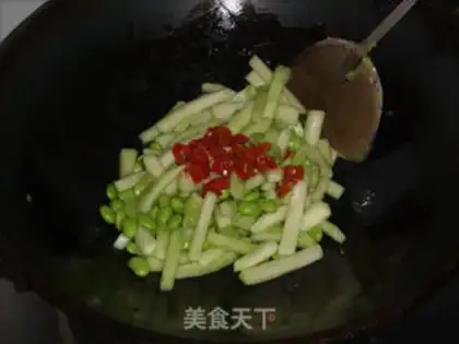 Make Watermelon peeled with beans step 5