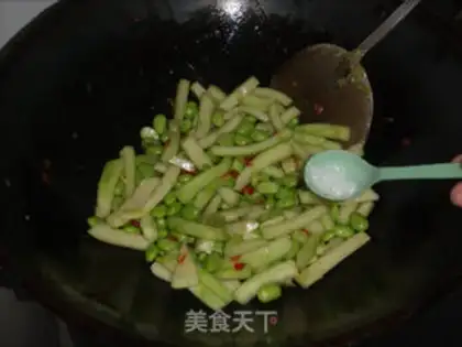 Make Watermelon peeled with beans step 6