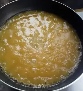 Make Pineapple jam and pineapple juice step 4