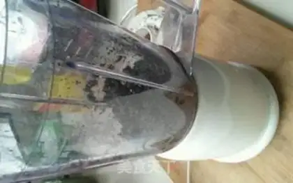 Make Black sesame sauce step 4