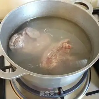 Make Worm and herb stew step 0