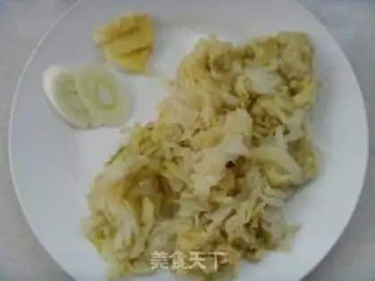 Make Sour sauce and white meat step 3