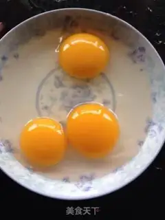 Make Eggs and chicken step 6