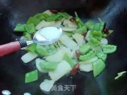 Make The melon fried Dutch beans step 5