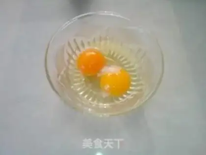 Make Apricot eggs step 1