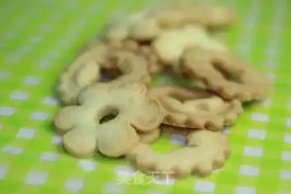 Make Danish cookies step 8