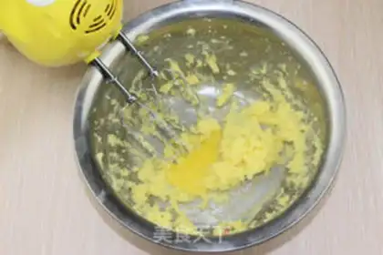 Make A jam sandwich cake step 3