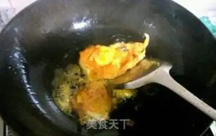 Make Celery fried eggs step 2