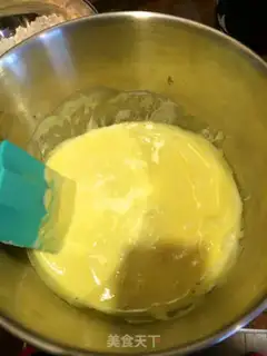 Make Little yolk cookies step 3