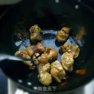 Make Hot pig hoof step 1
