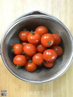 Make Mini tomato dry step 0