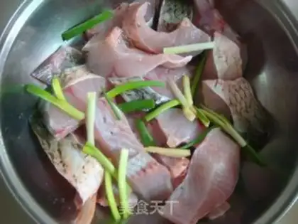 Make Traditional smoked fish step 0