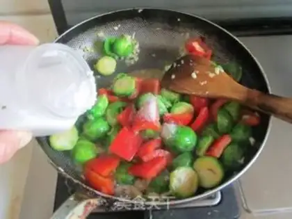 Make Garlic peppers, kale step 5