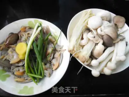 Make The mushroom toad soup step 0