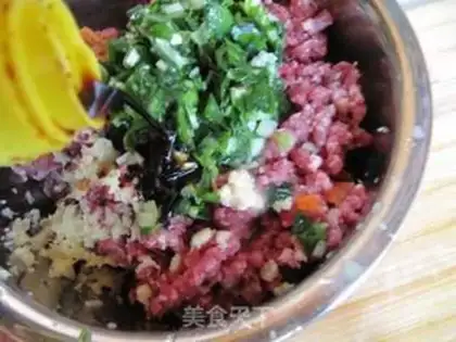 Make Burger beef cake step 5