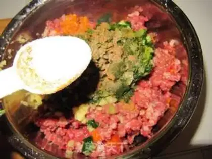 Make Burger beef cake step 8