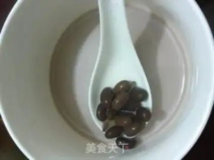 Make Black bean peanut tea step 3