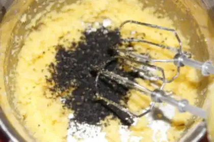 Make Black sesame pie step 2