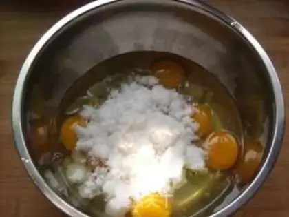 Make Vanilla cake step 2