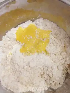 Make raisins and raisins step 5