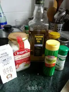 Make Cream bacon mushroom pasta step 2