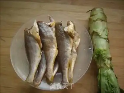 Make Burn the yellowfish step 0