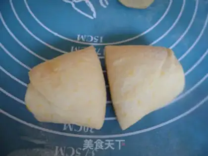 Make Yellow rose buns step 5