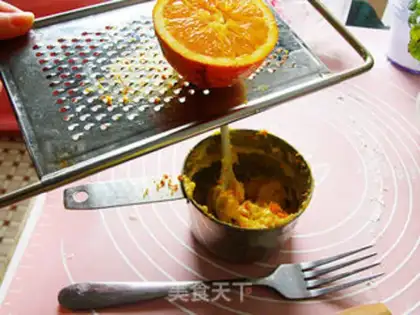 Make Strawberry carcass step 4