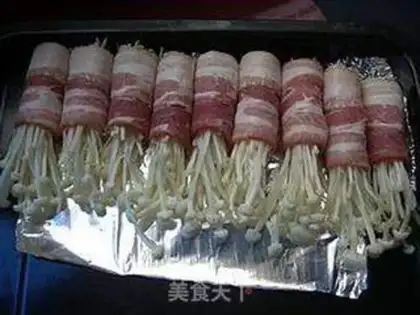 Make Bacon pins and mushrooms step 2