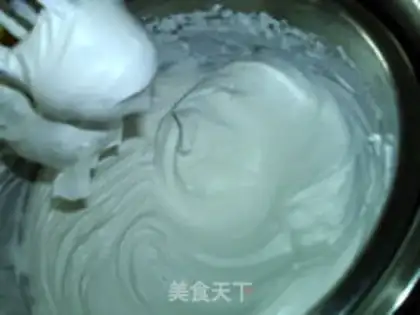 Make Birthday cream cake step 2