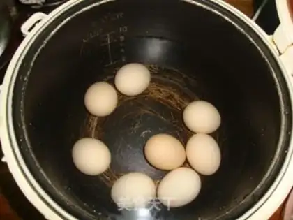 Make Porky-legged ginger egg soup step 0
